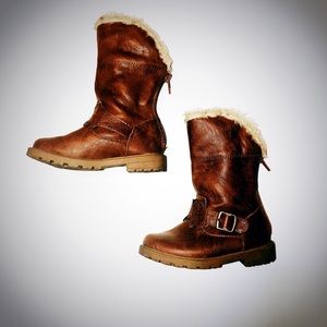 Toddler Brown cowboy boots with faux fur